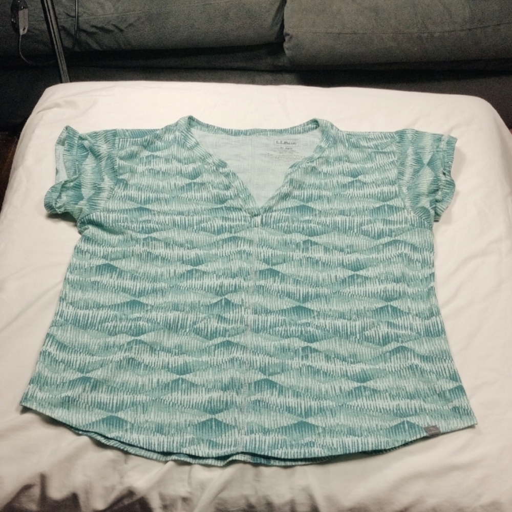 LL Bean Women's V Neck Top Size XL Reg